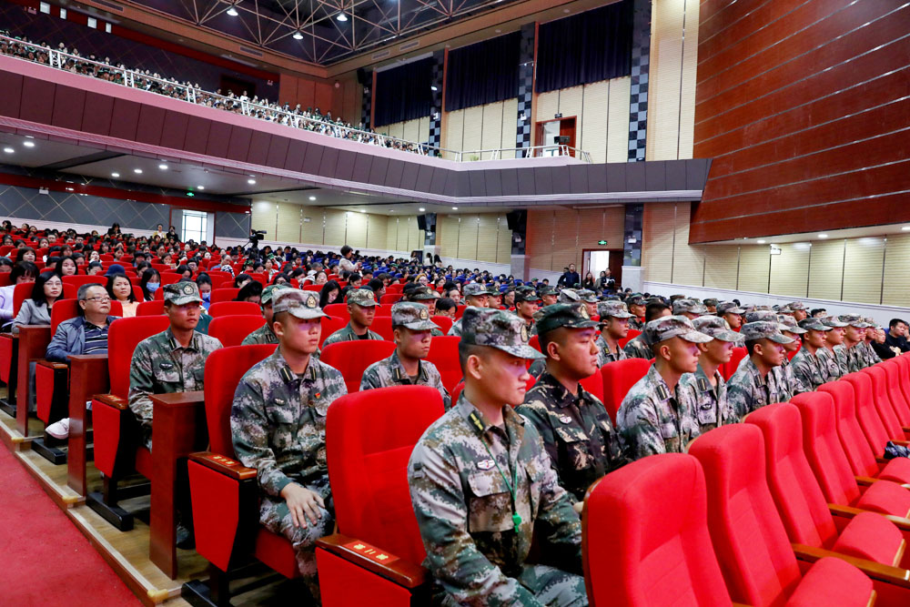 衡陽(yáng)幼高專舉行2021年秋季開學(xué)典禮暨新生軍訓(xùn)動(dòng)員大會(huì)